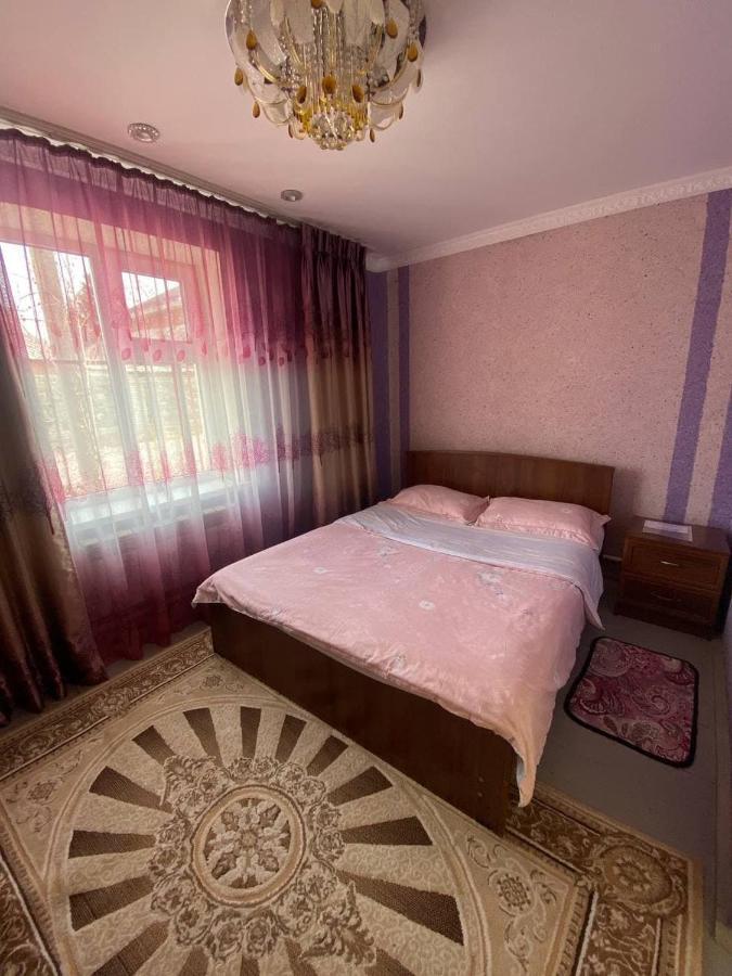 Naryn Guest House Buitenkant foto