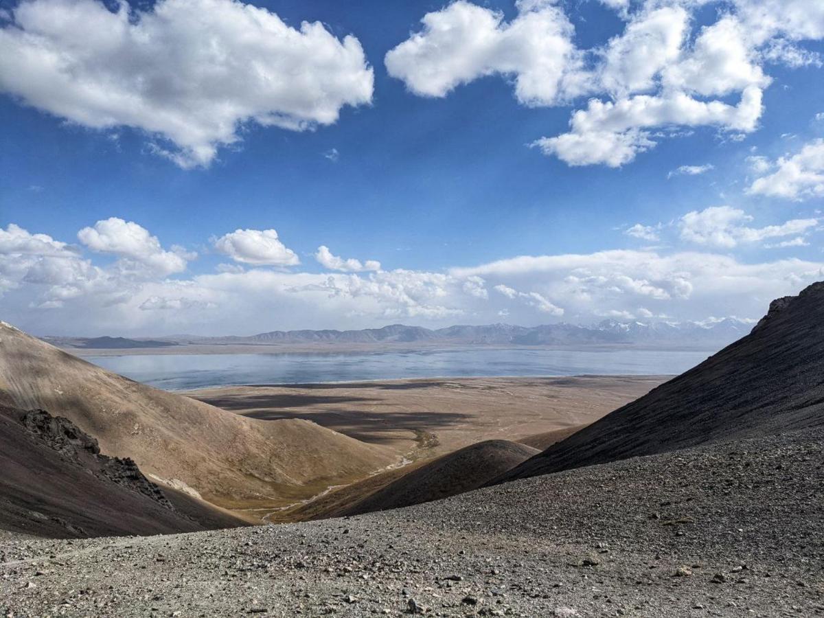 Naryn Guest House Buitenkant foto