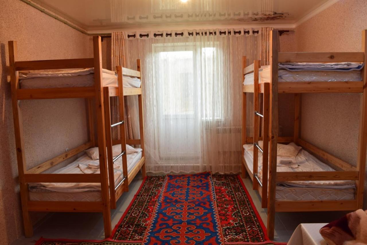Naryn Guest House Buitenkant foto