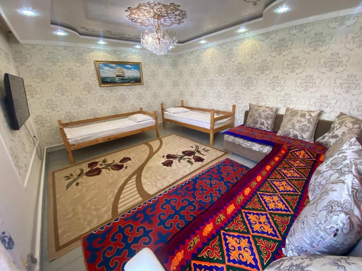 Naryn Guest House Buitenkant foto