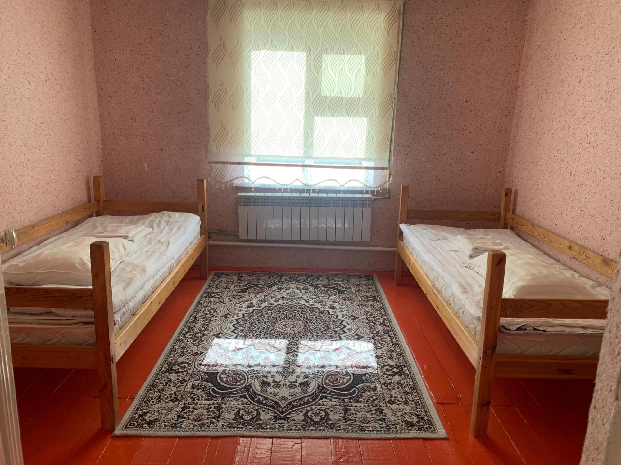 Naryn Guest House Buitenkant foto
